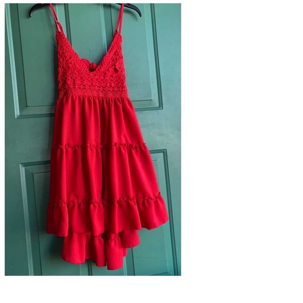 New Charlie Charlie Charlotte large red dress